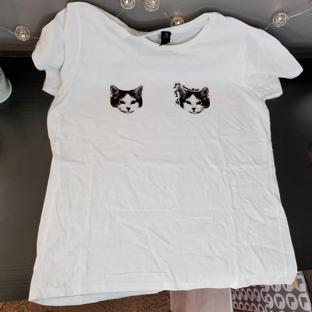 🏝The pet collective Kitty t-shirt🏝